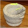 Image 1 : LARGE MORTAR AND PESTLE