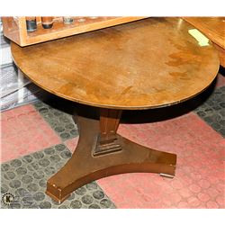 SMALL ROUND WOOD TABLE