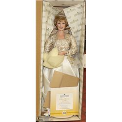 21" DIANA, VISIONARY OF STYLE DOLL