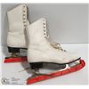 Image 1 : ESTATE LADIES ICE SKATES WITH BLADE GUARDS