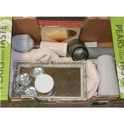 BOX OF SHOWHOME ITEMS