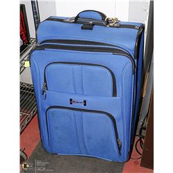 BLUE TRAVEL BAG