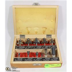 CRAFTSMAN CASE WITH 10 ROUTER BITS