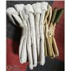 Image 1 : LOT OF 5 PAIRS OF WINTER MITTS