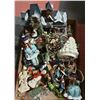 Image 1 : LOT OF ASSORTED CHRISTMAS DECORATIONS