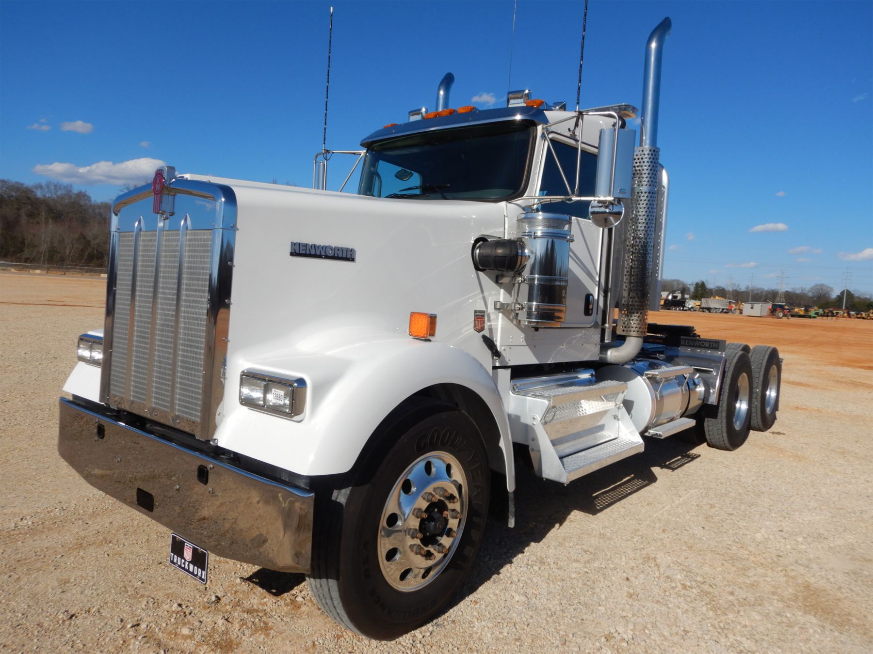 2020 KENWORTH W900L Day Cab Truck J.M. Wood Auction Company, Inc.