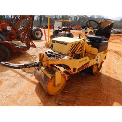 2013 MAULDIN 3000 Roller