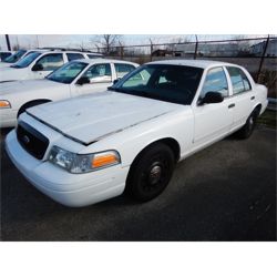 2005 FORD CROWN VICTORIA Automobile