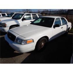 2005 FORD CROWN VICTORIA Automobile