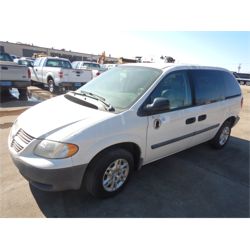 2005 DODGE CARAVAN Passenger Van