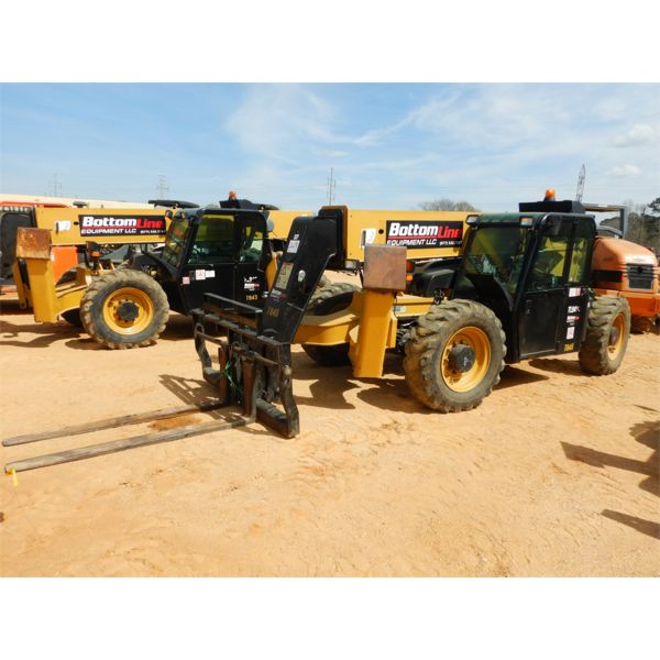 2015 CAT TL943C Forklift - Telehandler