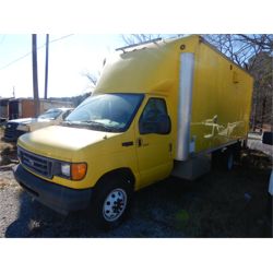 2003 FORD E450 Cargo Van