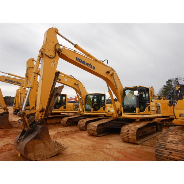 2011 KOMATSU PC200LC-8 Excavator