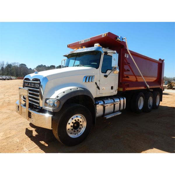2017 MACK GU713 Dump Truck
