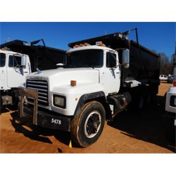 1996 MACK RD688S Dump Truck