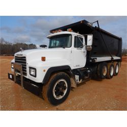 1996 MACK RD688S Dump Truck