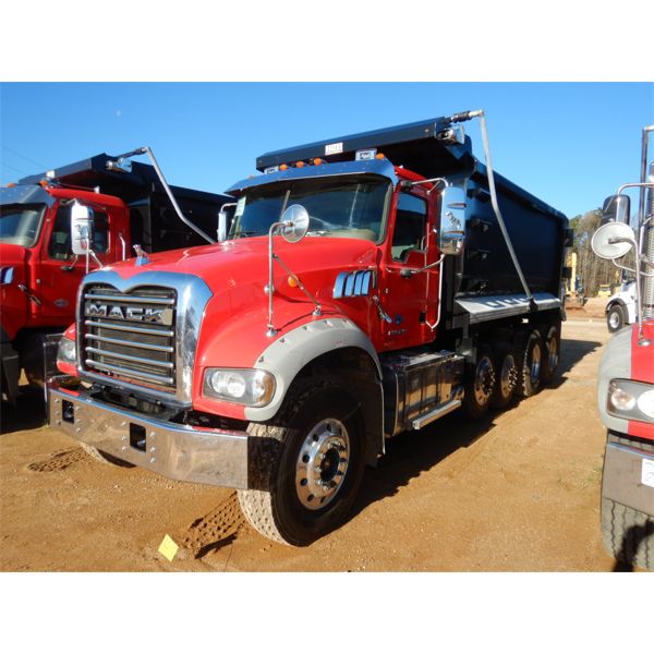 2016 MACK GU713 Dump Truck