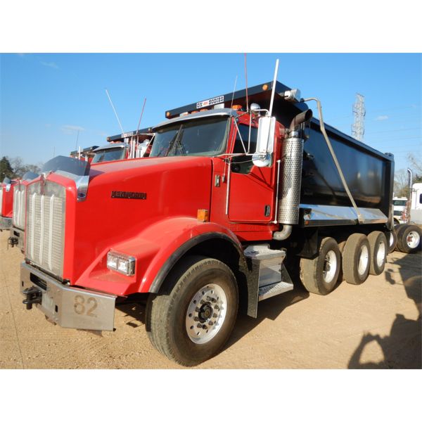 2007 KENWORTH T800 Dump Truck