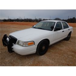 2010 FORD CROWN VICTORIA Automobile