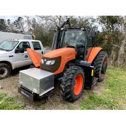 2014 KUBOTA M108S Farm Tractor