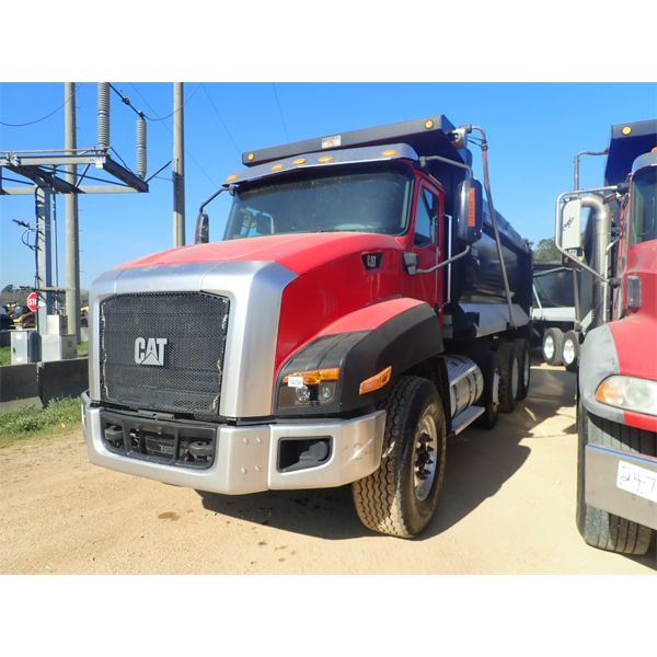 2015 CAT CT660S Dump Truck
