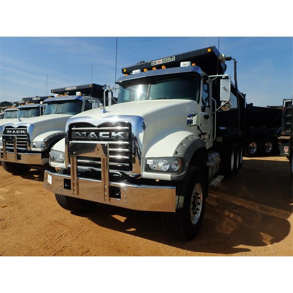 2017 MACK GU713 Dump Truck