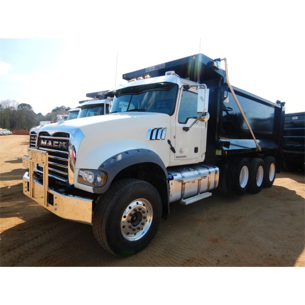 2017 MACK GU713 Dump Truck