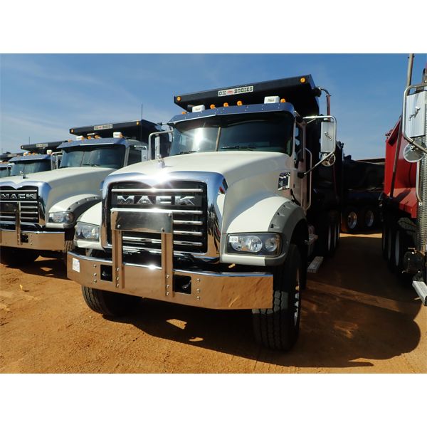 2017 MACK GU713 Dump Truck