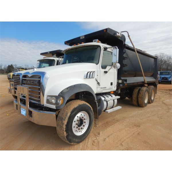 2007 MACK CTP713 Dump Truck