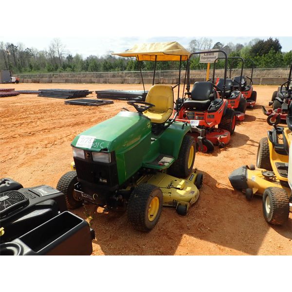 JOHN DEERE 445 Lawn Mower