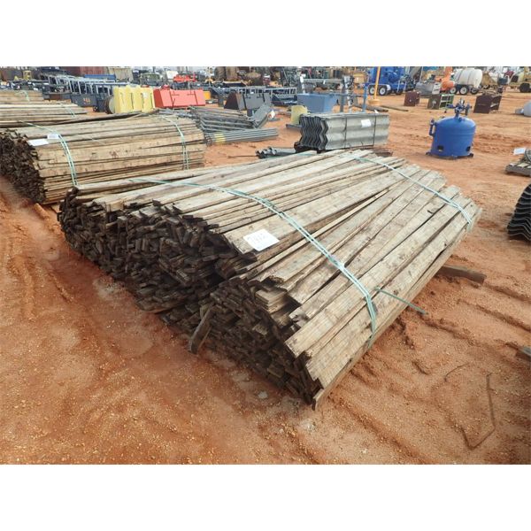 (1) bundle of 1x4x8 reclaimed kill dry southern yellow pine