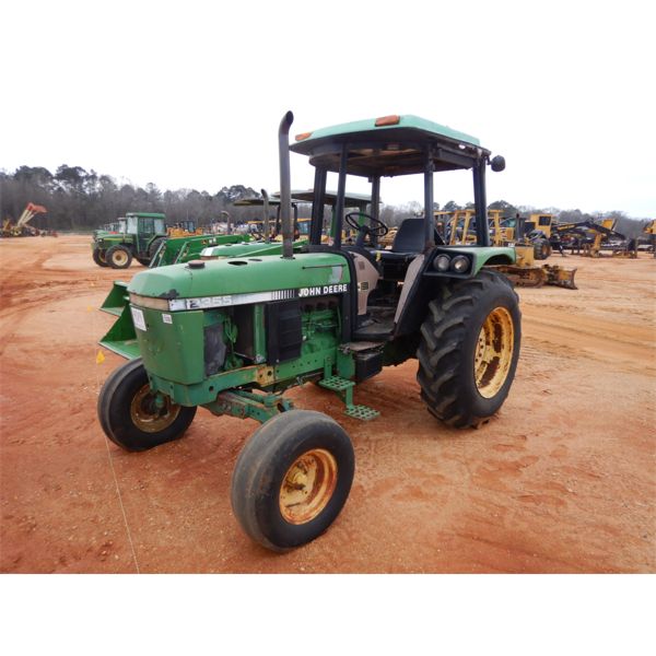 1991 JOHN DEERE 2355 Farm Tractor