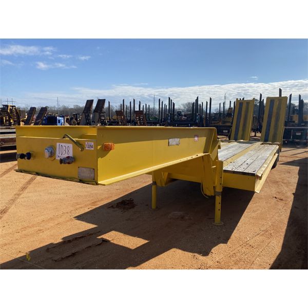 1971 FRUEHAUF 30 TON Lowboy Trailer