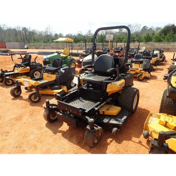 CUB CADET TANK M60 Lawn Mower