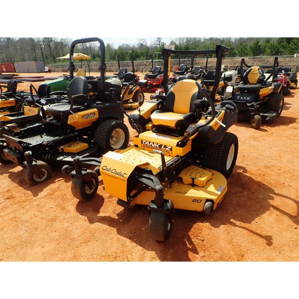 CUB CADET TANK LZ-60 Lawn Mower