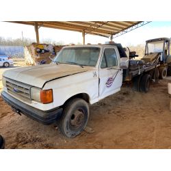 1989 FORD F450 Flatbed Truck