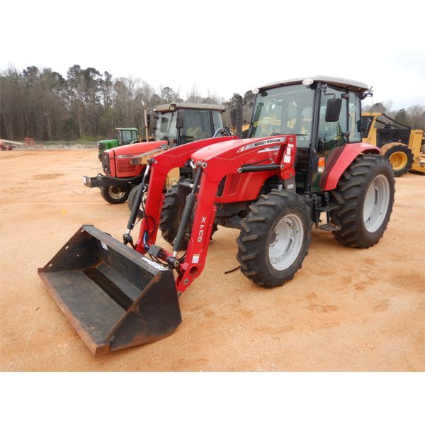 2014 MASSEY FERGUSON 4610 Farm Tractor