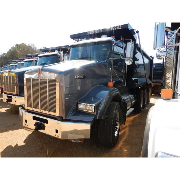 2019 KENWORTH T800 Dump Truck
