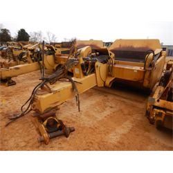 2010 CAT TS180 Pull Scraper