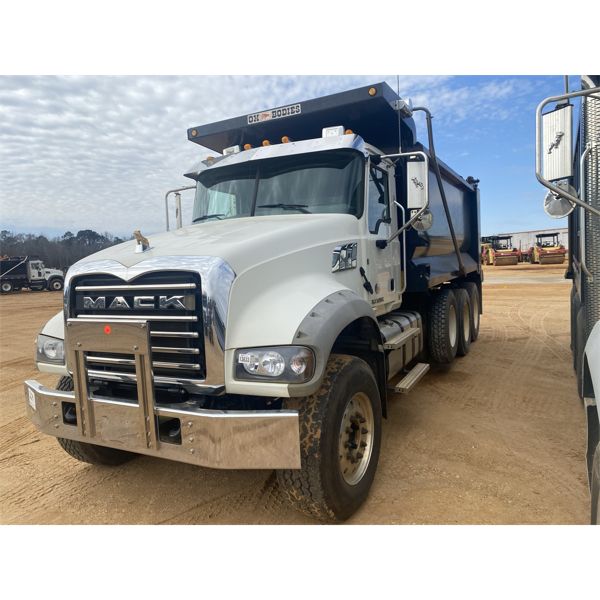 2016 MACK GU713 Dump Truck