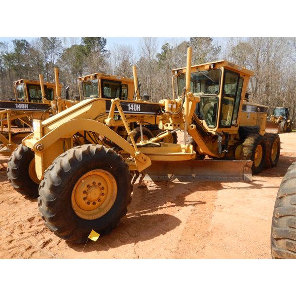2005 CAT 140H Motor Grader