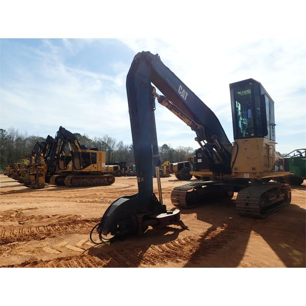 CAT 320CFM LL Log Loader