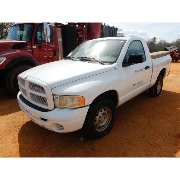 2005 DODGE RAM 1500 Pickup Truck
