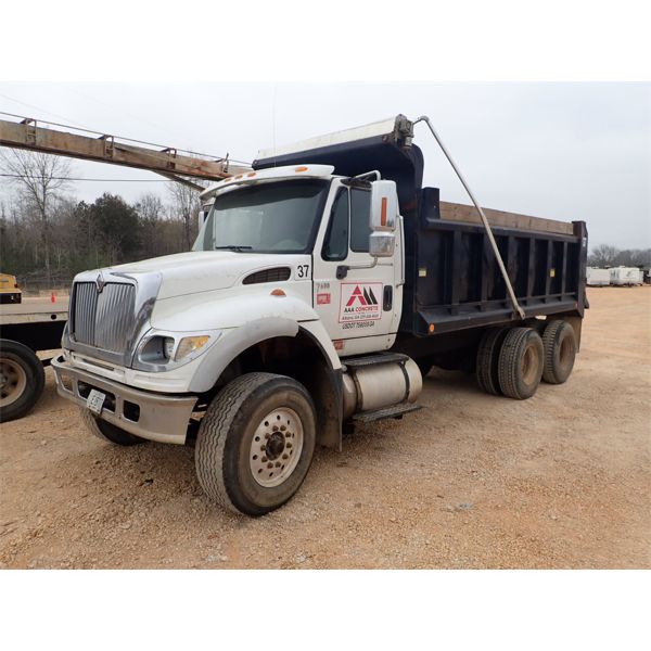2007 INTERNATIONAL 7600 Dump Truck