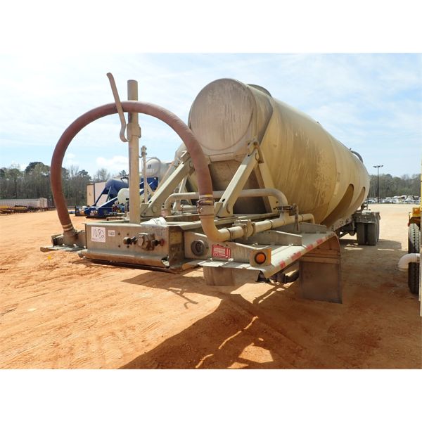 2005 HEIL 1000 Pneumatic / Dry Bulk Trailer