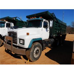 1999 MACK RD690S Dump Truck