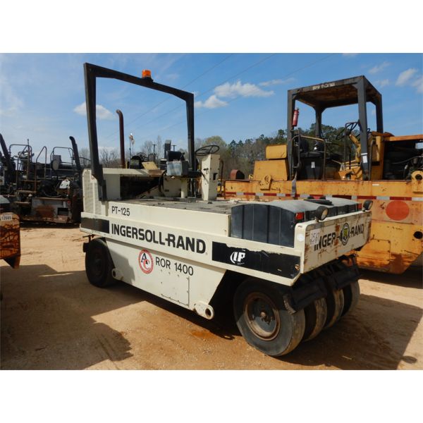 1996 INGERSOLL RAND PT125R Roller