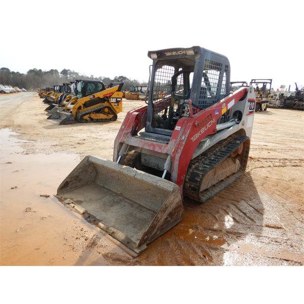 2012 TAKEUCHI TL10 Skid Steer Loader - Crawler