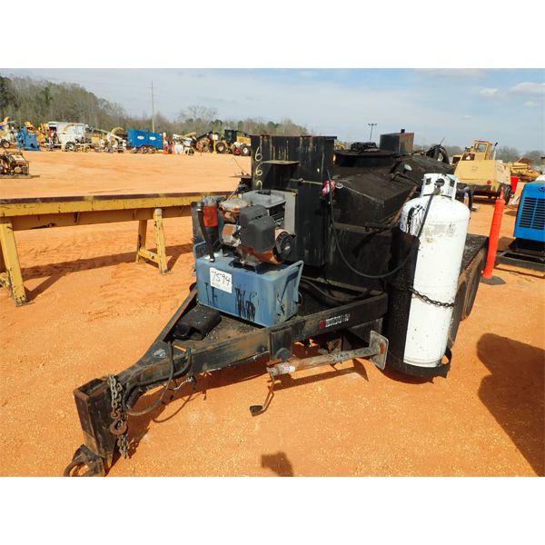 Tack Pot  Asphalt asphalt tank on t/a trailer