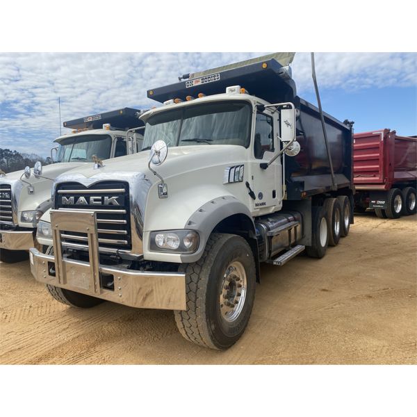 2016 MACK GU713 Dump Truck